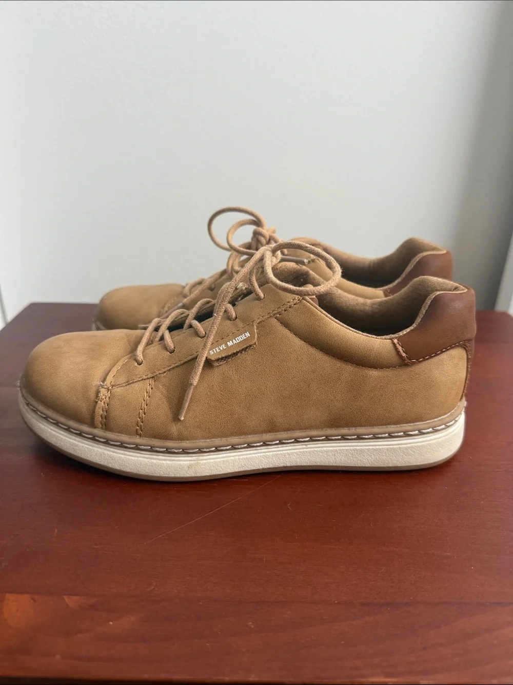Steve Madden Kids Tan Lace-Up Dress Sneakers
